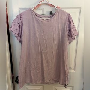 Great used condition eyelet sleeve top